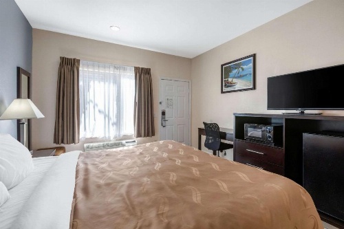 Quality Inn & Suites Huntington Beach image 29