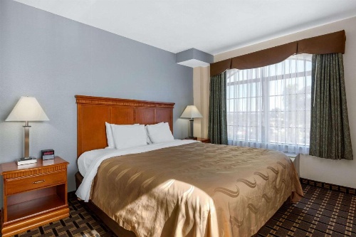 Quality Inn & Suites Huntington Beach image 7