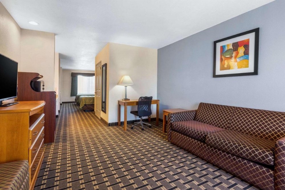 Quality Inn & Suites Huntington Beach